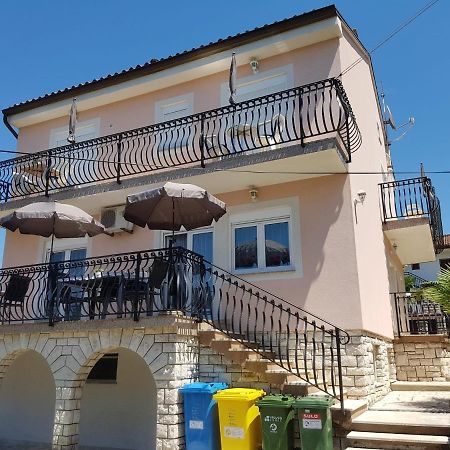 Apartment Mit Balkon Poreč Extérieur photo
